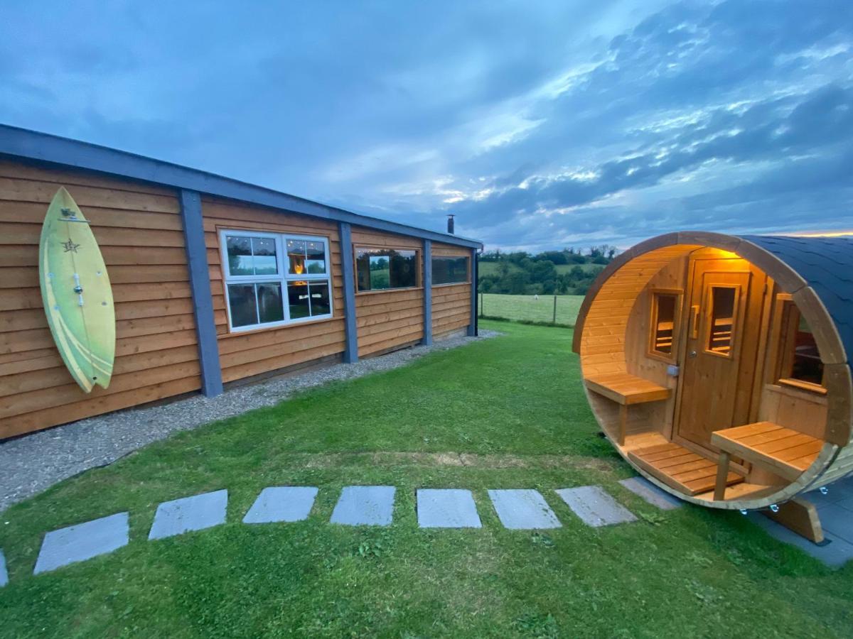 Sleeps 12 Hot Tub Sauna Cinema Pets Welcome Enniskillen Dış mekan fotoğraf