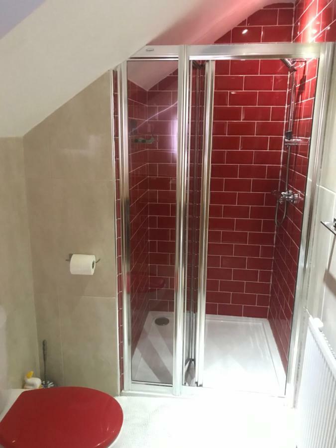 Sleeps 12 Hot Tub Sauna Cinema Pets Welcome Enniskillen Dış mekan fotoğraf