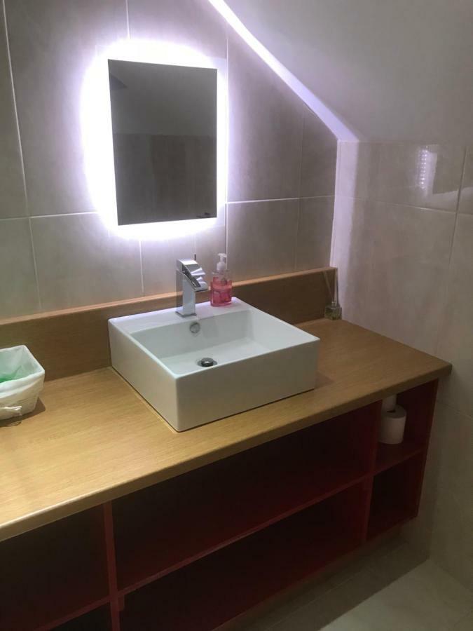 Sleeps 12 Hot Tub Sauna Cinema Pets Welcome Enniskillen Dış mekan fotoğraf